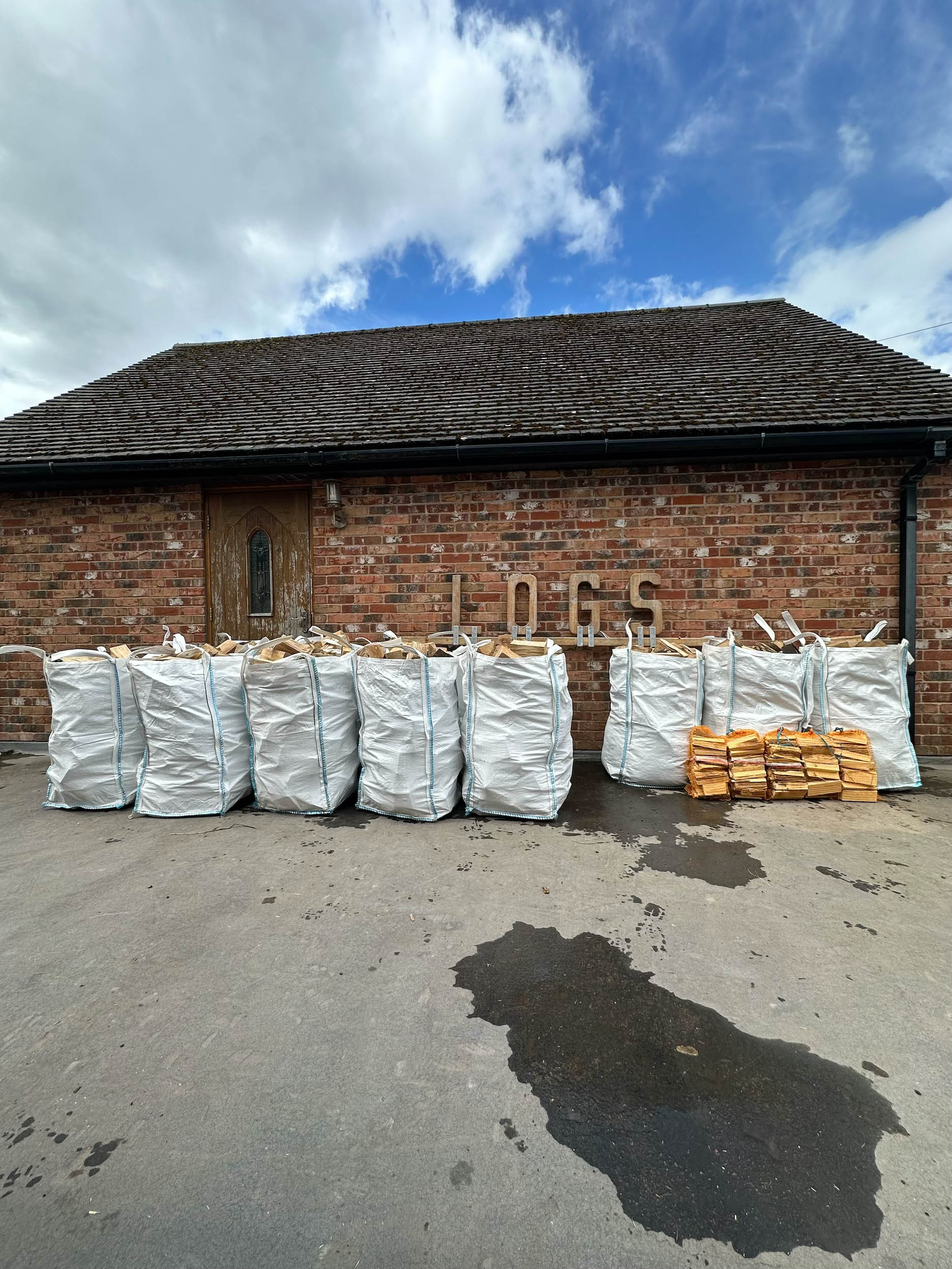 Our Largest Firewood Package - Mammoth Bulk Deal of Kiln Dried Logs and firewood